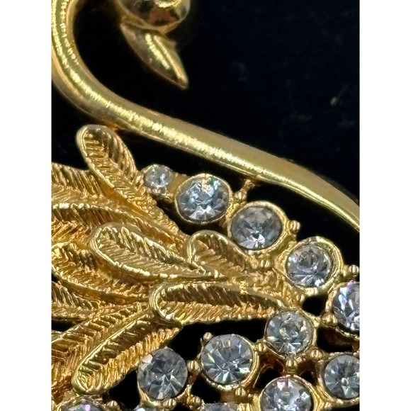 Vintage gold Tone Swan Pin Brooch Crystal Accented Feather Design Elegant - Picture 6 of 7